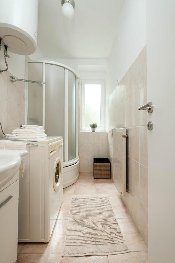 Periva Apartment Загреб Екстериор снимка